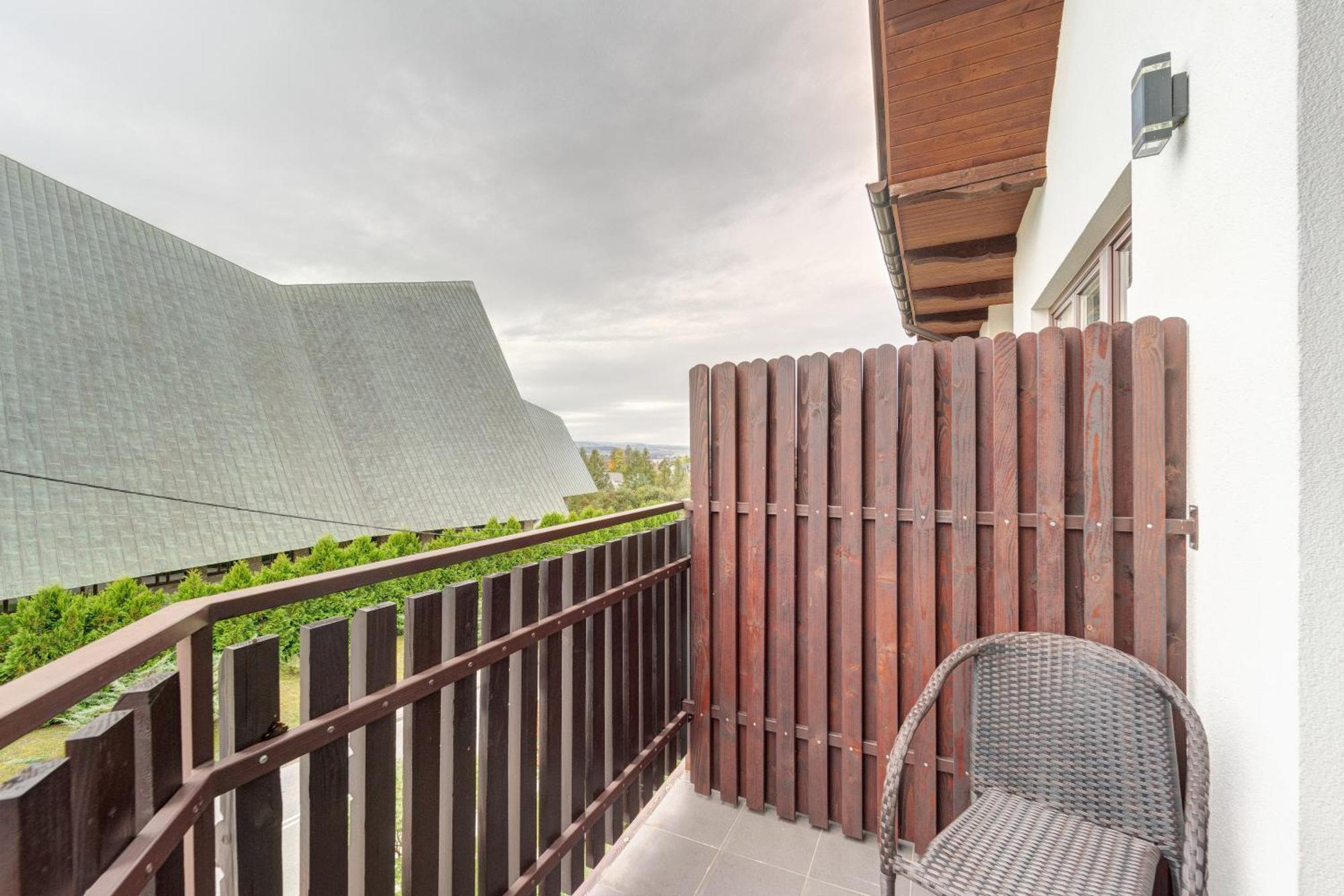 Pensjonat Eden Maniowy Exterior photo